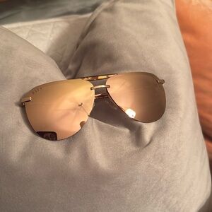 Diff sunglasses.  Brand new, never worn.